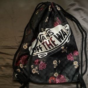 Vans off the wall gym bag